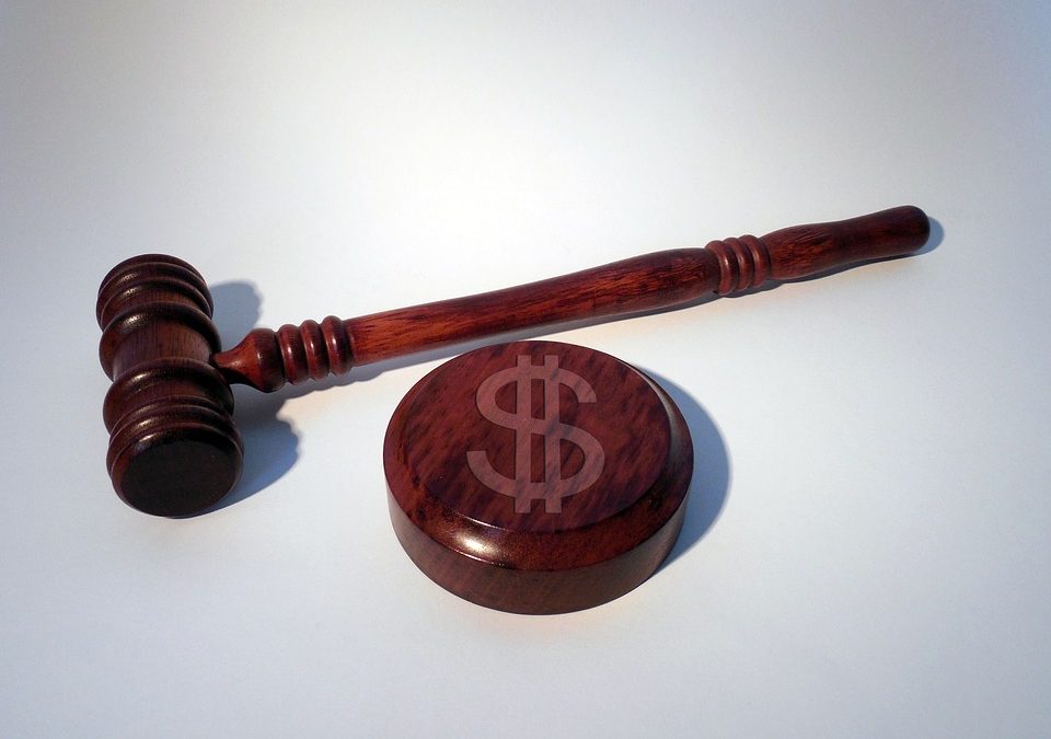 I familiari della vittima di un infortunio stradale hanno diritto di essere risarciti? Quando? Tribunale di Napoli, Sez. IV Civ., 07 luglio 2016,  n. 8431