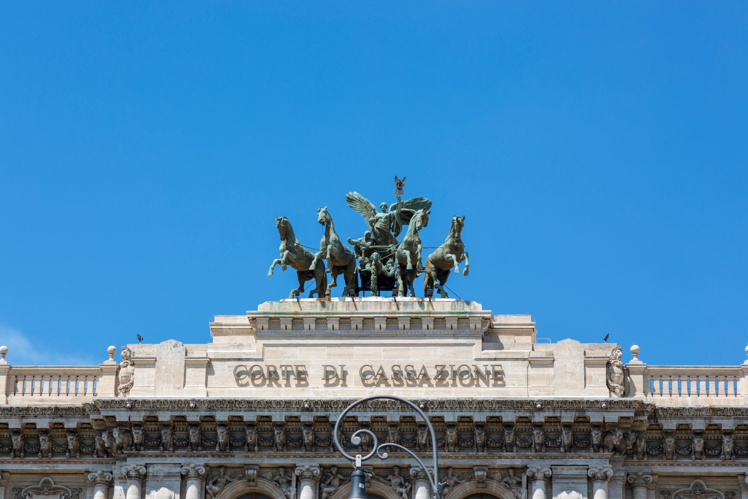 Corte di Cassazione: Chiarimenti su Omicidio Stradale