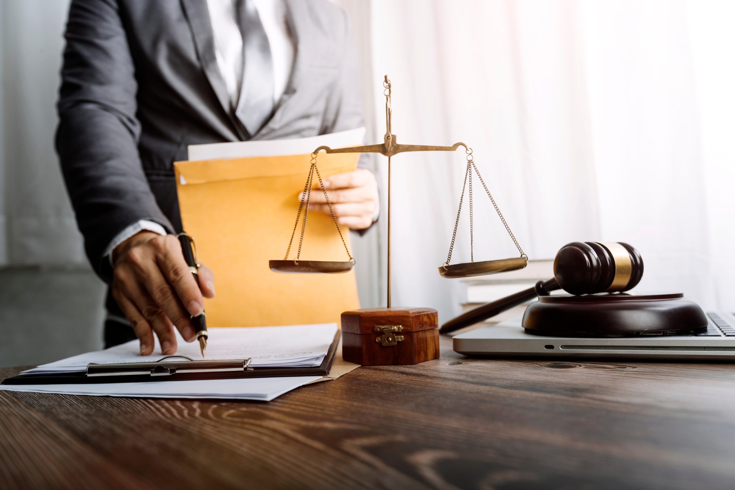 Risarcimento Incidenti Mortali Provincia di Frosinone: Avvocato e Tutela Legale (Alatri, Sora, Ceccano, Anagni)